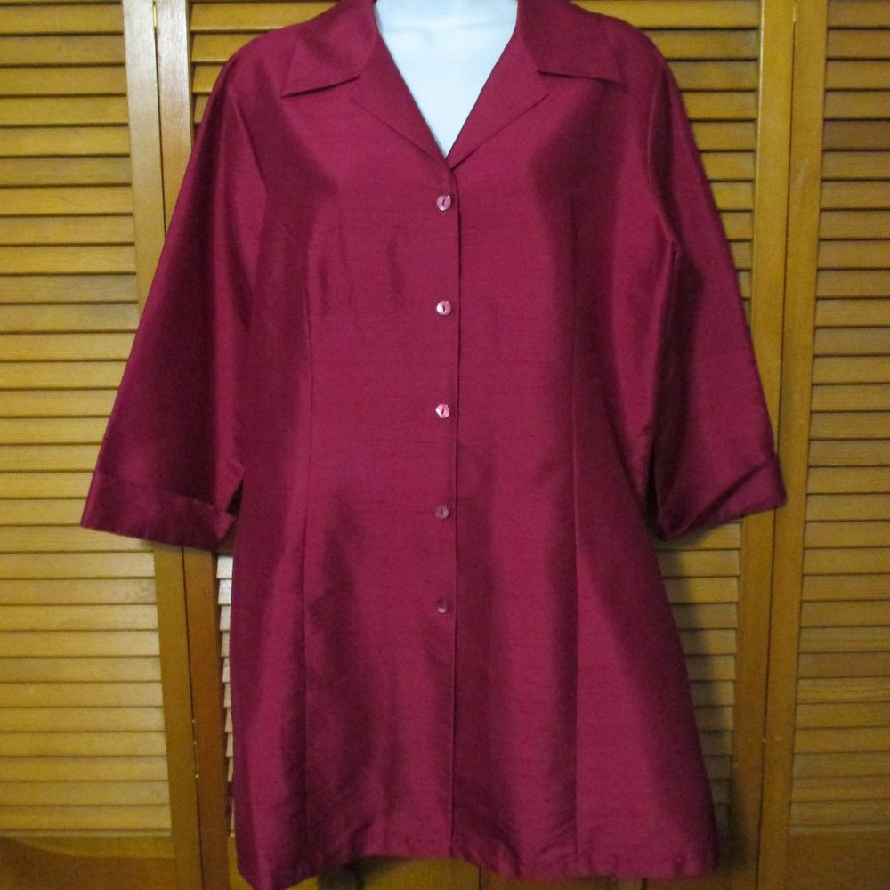 Karen Kane top 100% silk tunic cranberry red button down blouse like new size L